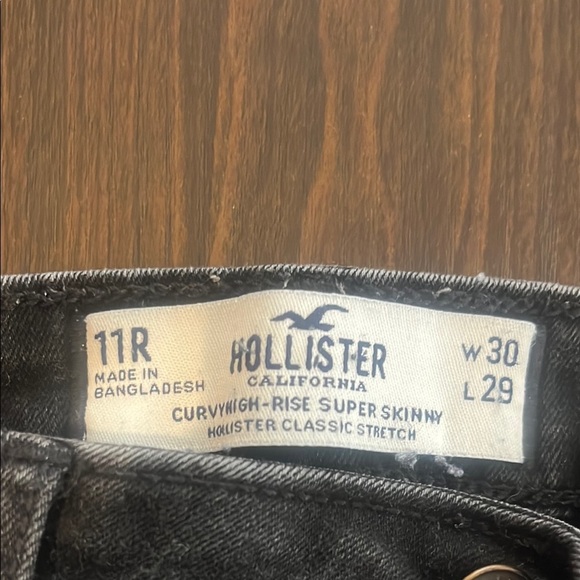 Hollister Black Skinny Jeans with Edgy Distressing - Picture 2 of 3